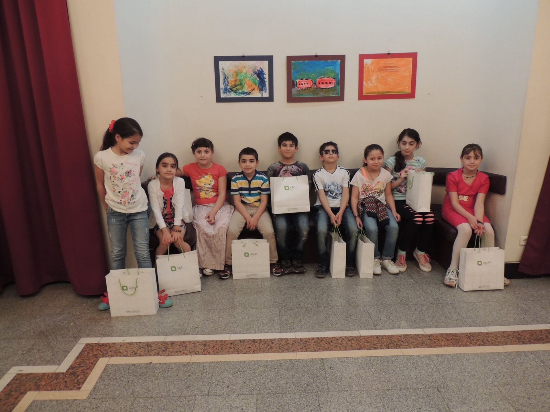 They congratulated our children with the International Children’s Day image