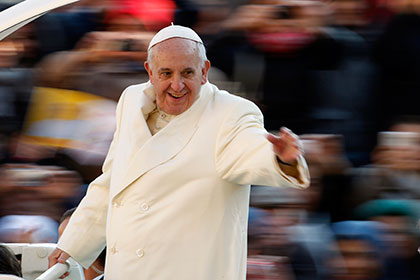 Pope Francis Invited Homeless and Cleaners to His Birthday image