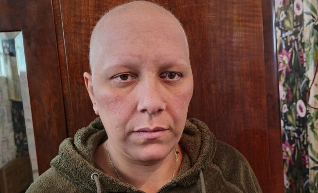 Breast cancer is consuming a 37-year-old Georgian woman, and the thoughts of what will happen to her seriously ill son, along with the pain from not having money for medication, make her life unbearable!